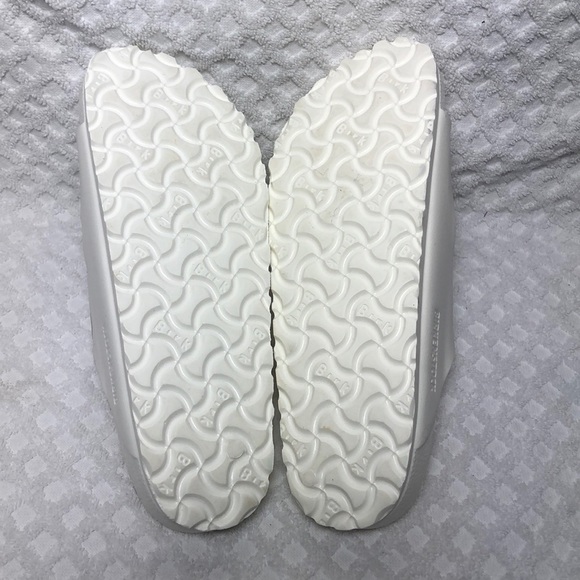 Birkenstock Arizona Two Strap Size 38/8 - Picture 4 of 4